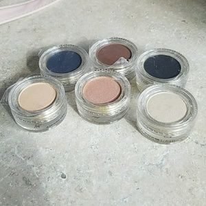 Pure pressed eye shadow